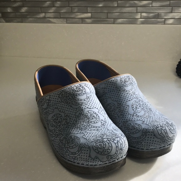 Dansko Shoes - Dansko powder blue tooled leather clog size 37